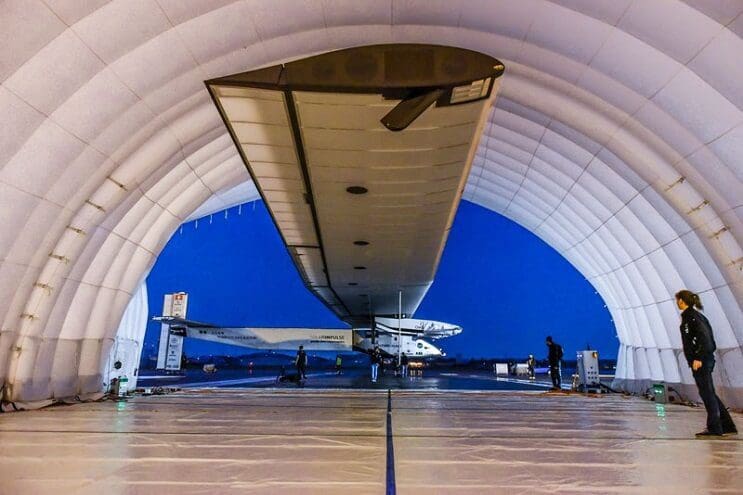¡Increíble! Este avión ha dado la vuelta al mundo sin una sola gota de gasolina 03